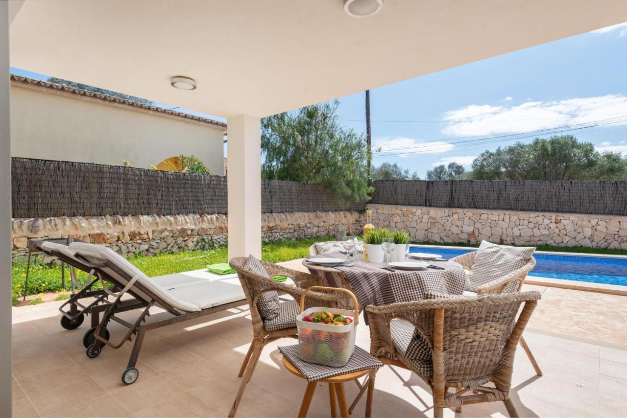 Garlanda 1 Villa