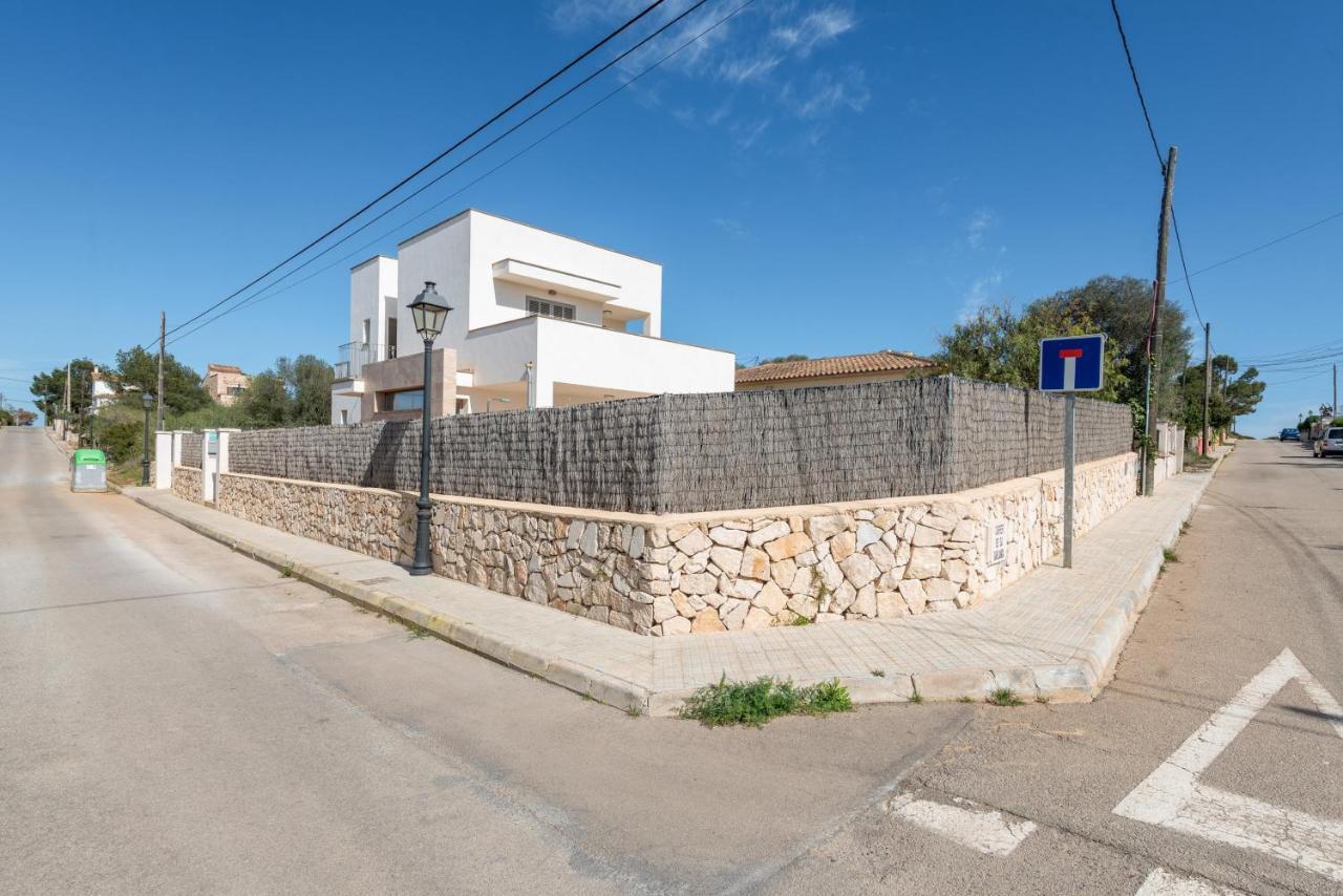 Garlanda 1 Villa